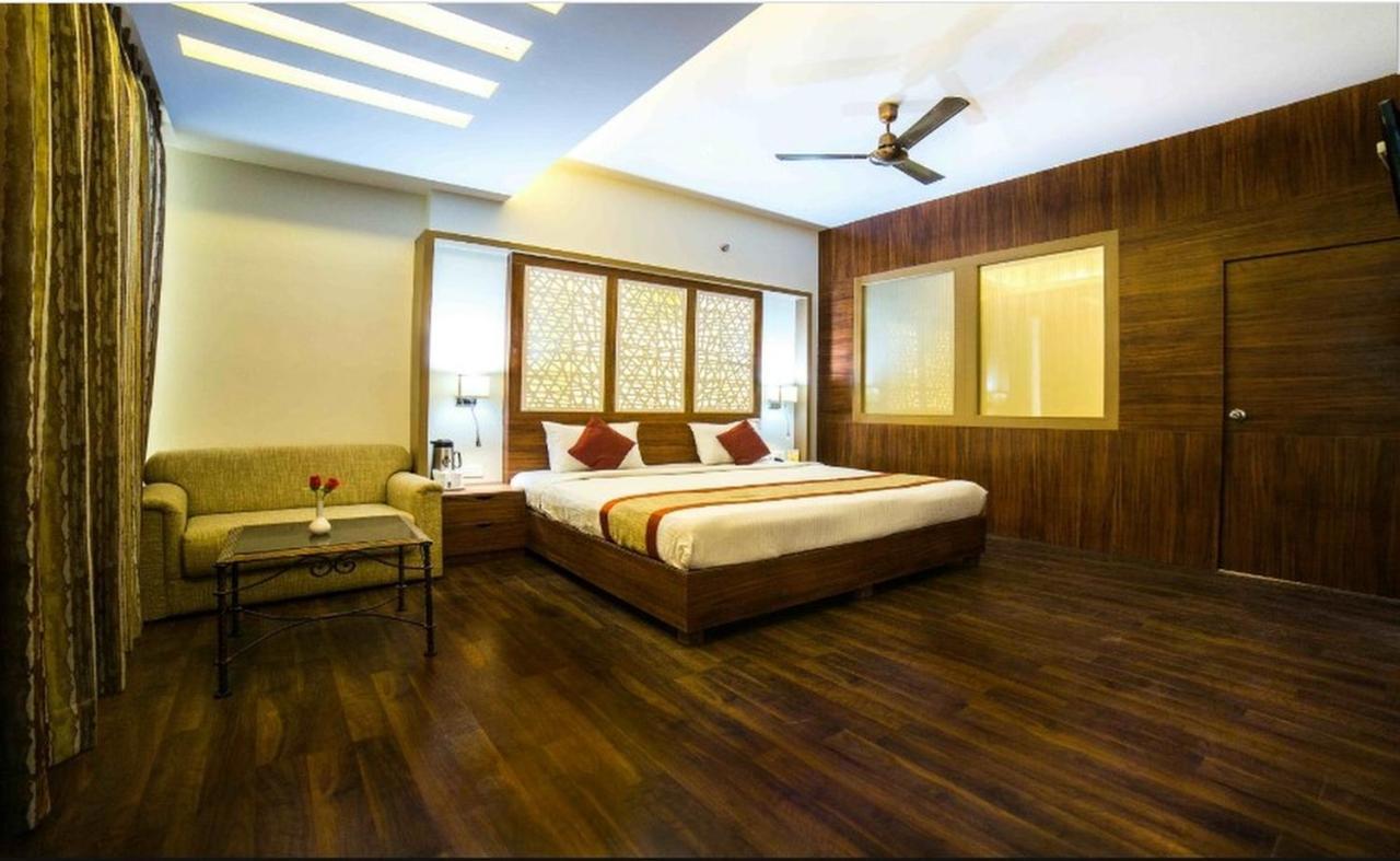 Hotel Apex International Jodhpur  Buitenkant foto