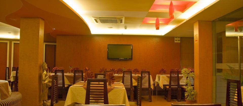 Hotel Apex International Jodhpur  Buitenkant foto